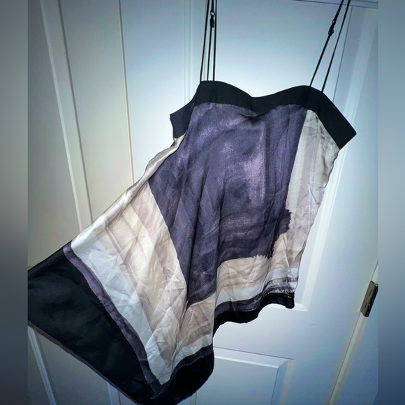 SILKY top!!! - Picture 1 of 3